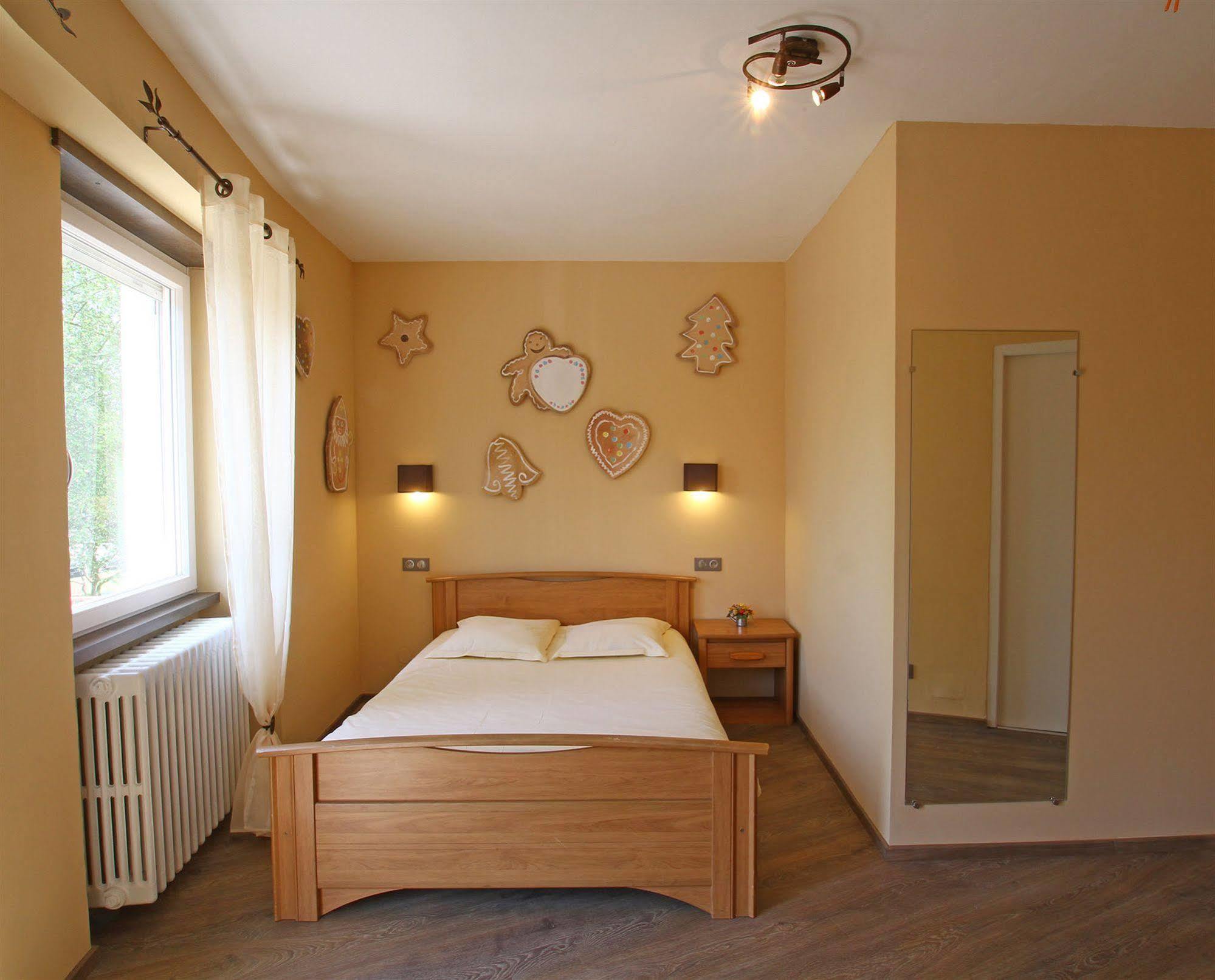 Hotel Champ Alsace Haguenau Exterior foto
